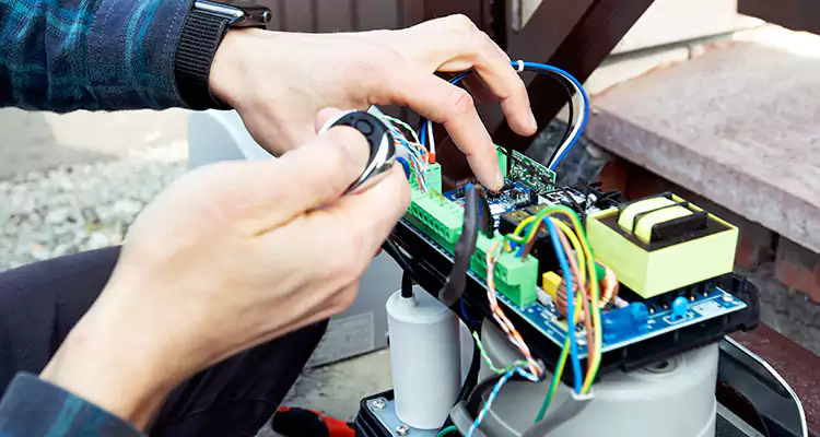 Automatic Driveway Gate Repair in Coral Springs, FL