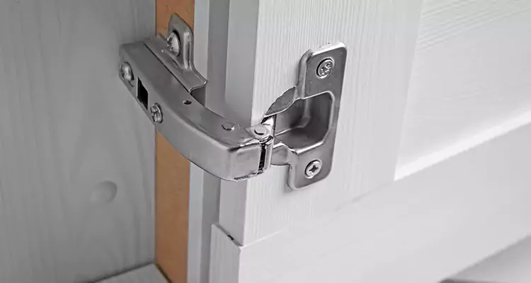 Shower Door Hinge Replacement in Coral Springs, FL