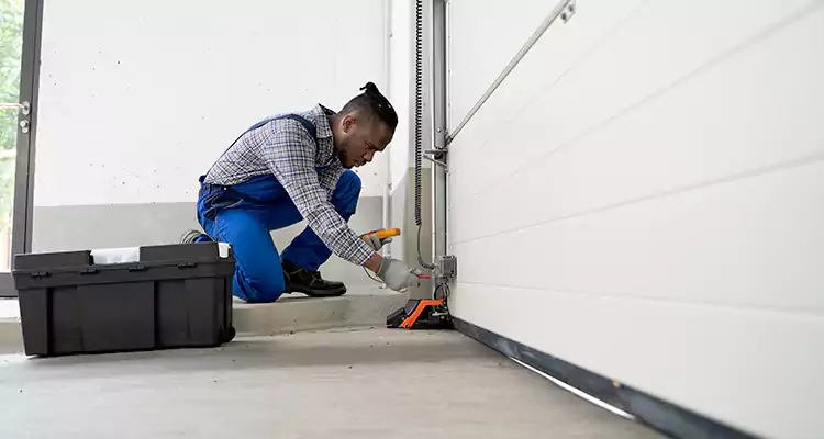 Garage Door Sensor Repair in Coral Springs, FL