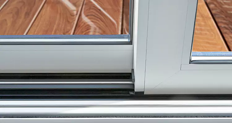 Patio Doors Leaking Water Issue Repair Services in Coral Springs, FL