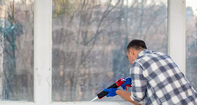 Quality Sliding Shower Door Repair for Closing Issues in Coral Springs, FL