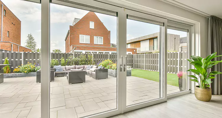 Best Sliding Screen Door Replacement Company in Coral Springs, FL