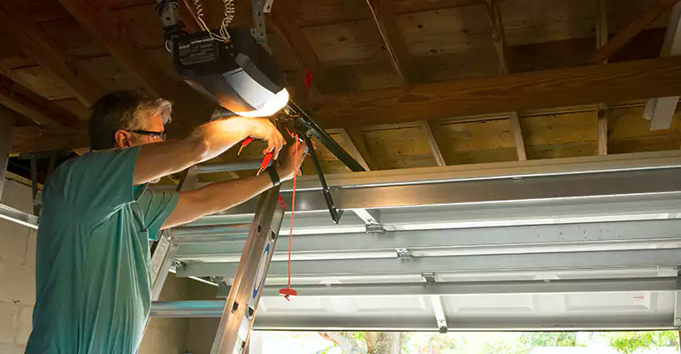 Chamberlain Garage Door Repair in Coral Springs, FL