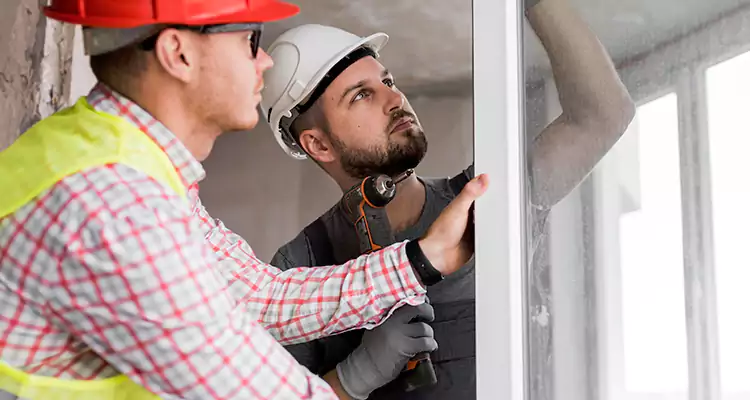 Sliding Patio Door Sticking? Expert Repair in Coral Springs, FL.